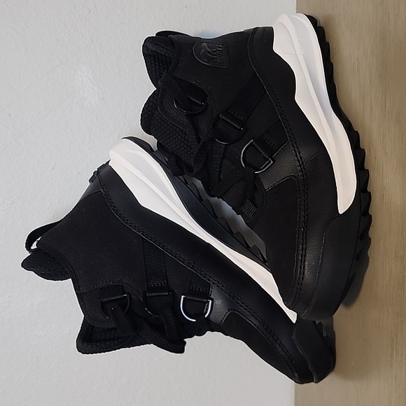 Sorel Women's ONA RMX Chukka Waterproof Boots - Picture 2 of 15